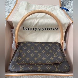 Louis Vuitton looping bag